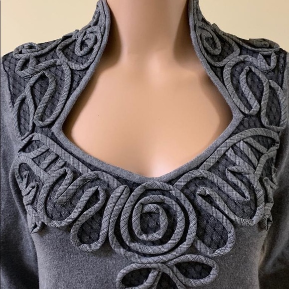 Women blouse embroidered pattern by leo guy size M - Picture 4 of 6